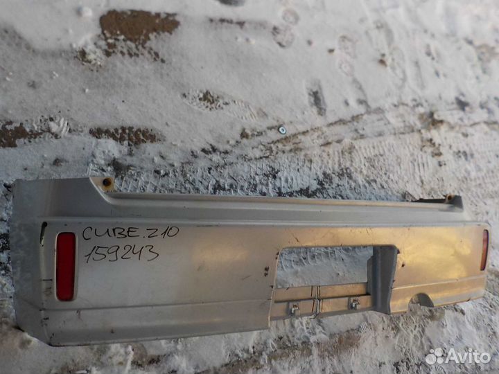 Бампер задний Nissan Cube z10