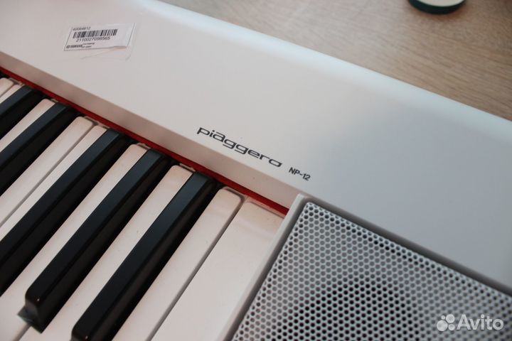 Цифровое пианино Yamaha NP-12 Piaggero