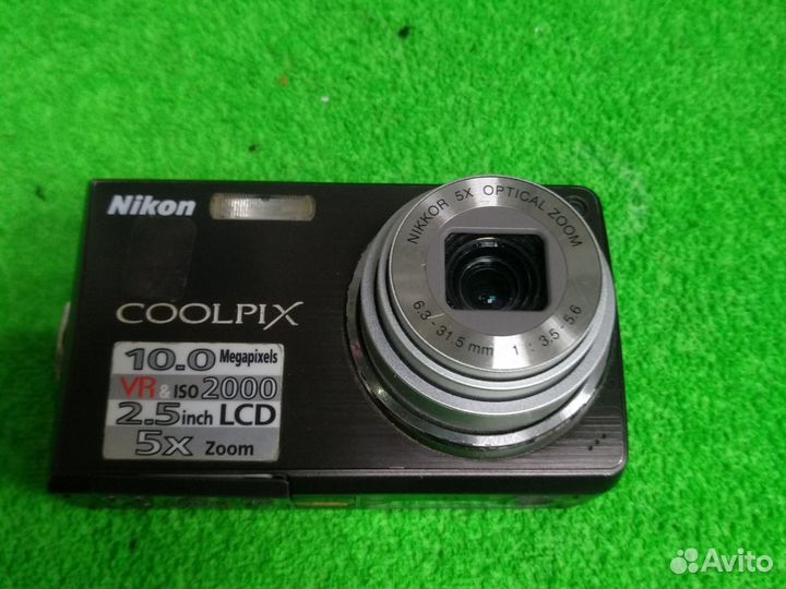 Компактный фотоаппарат Nikon coolpix