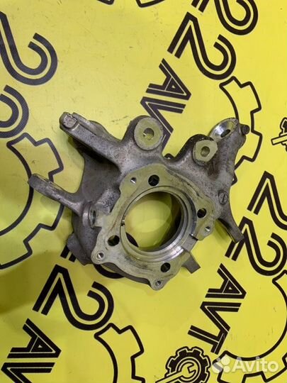 Цапфа (поворотный кулак) задняя левая Bmw 5-Series