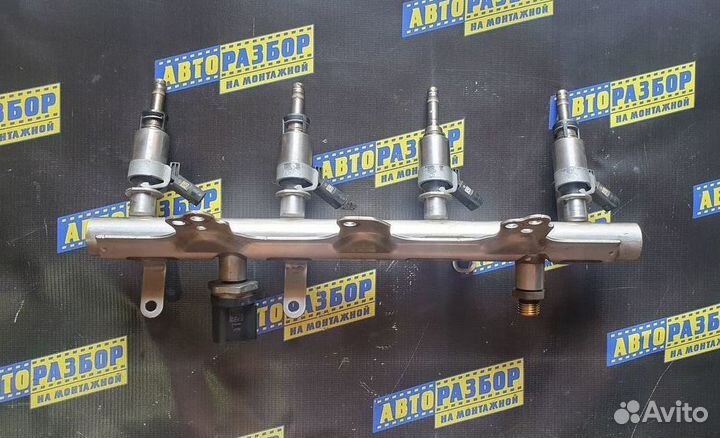 Топливная рампа с форсунками Volkswagen Passat B6