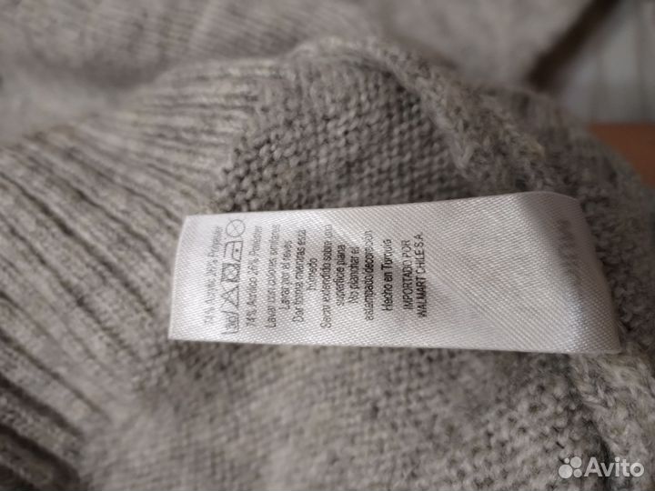 Кофта George с помпонами