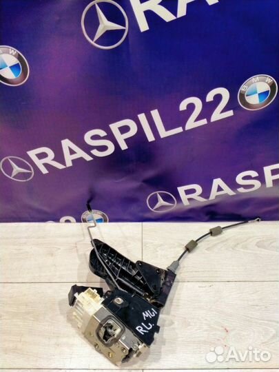 Замок двери задний левый Mercedes-Benz Ml 164