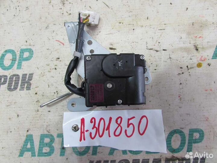 Моторчик заслонки печки для Hyundai Sonata 4 2001