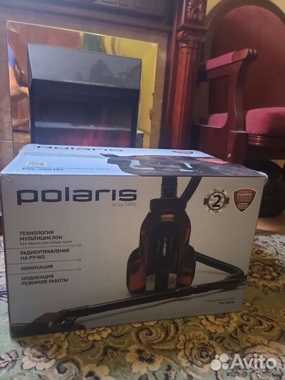 Пылесос Polaris PVC 2003RI, серый/красный