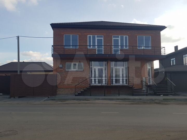 Здание, 200 м²