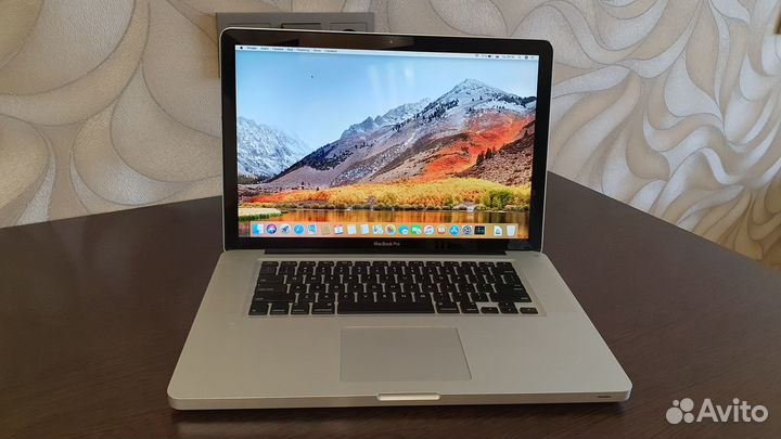 Macbook pro 15 2011 i7/4GB/SSD 60GB