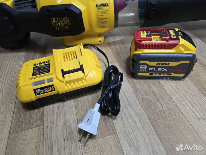 Воздуходувка dewalt 60V dcmba572 с АКБ и зу