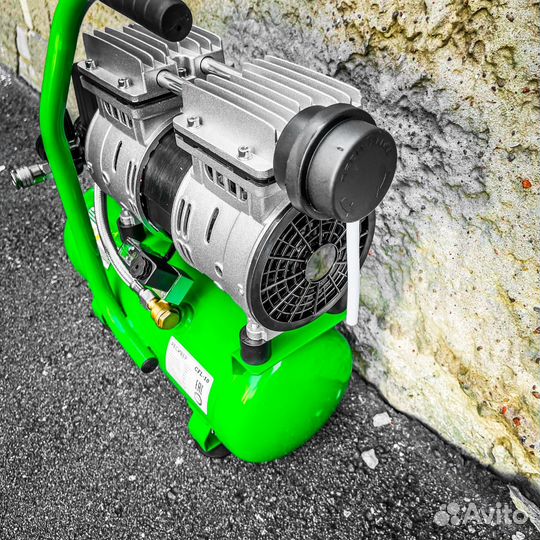 Компрессор ECO AE-10-OF1 безмасляный