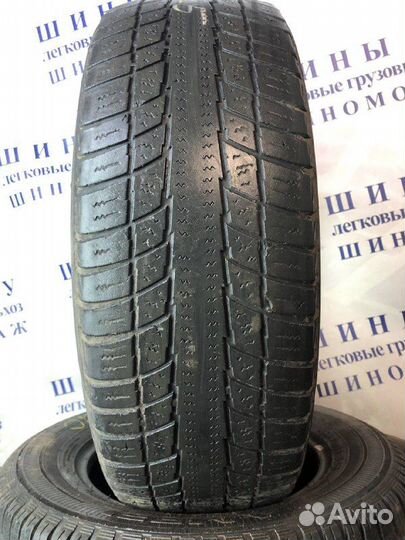 Triangle TR777 235/70 R16