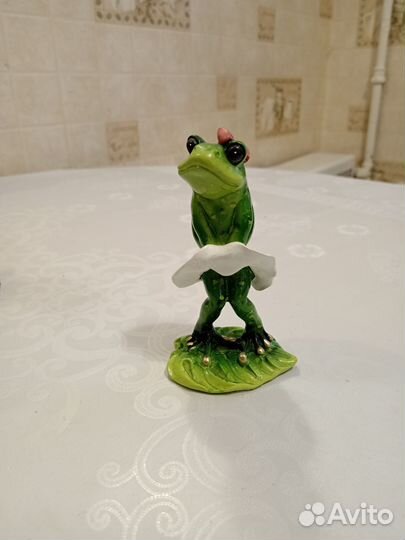 Коллекция лягушек