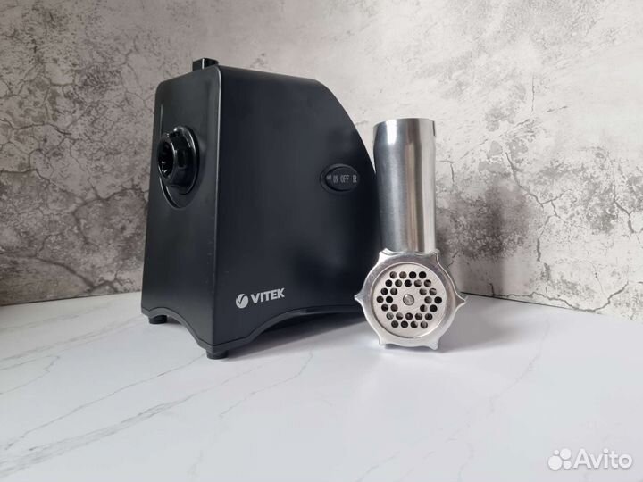 Мясорубка Vitek 2000Вт.Новая/ Доставка