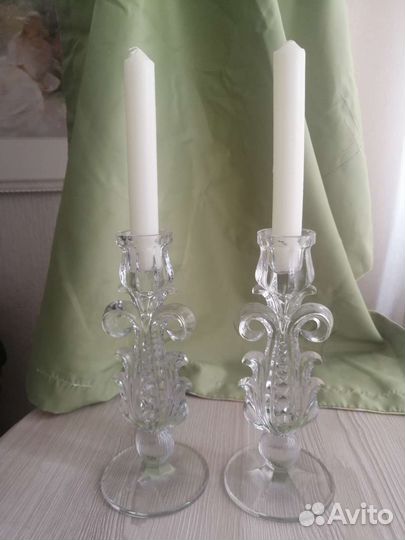 Пара хрустальных подсвечников