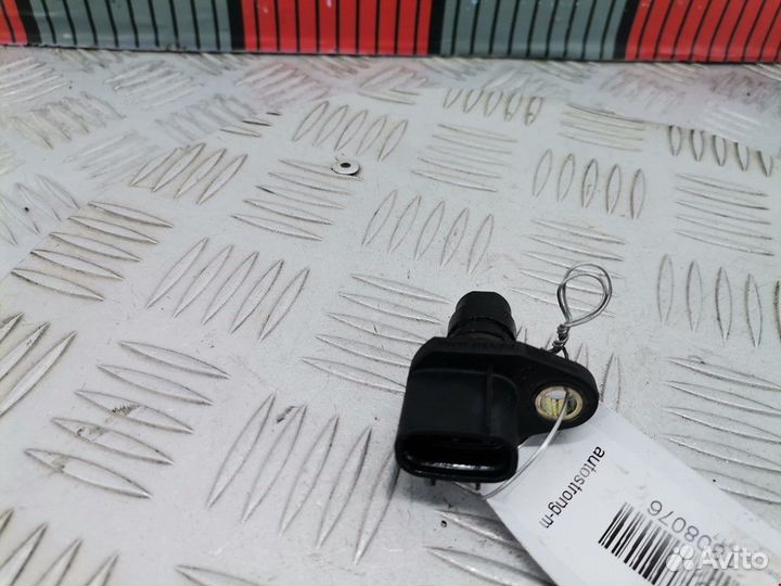 Датчик коленвала Opel Zafira Family рест. 2012