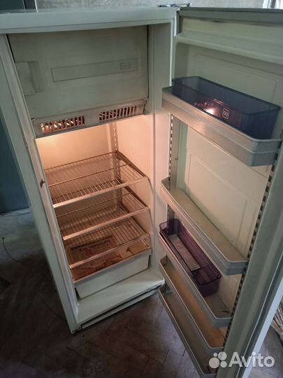 Холодильник ЗИЛ-64
