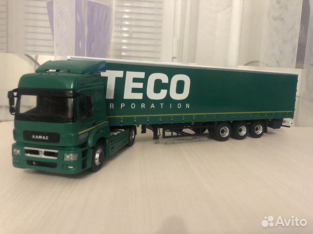 Камаз-5490 с полуприцепом Нефаз-93341 iteco