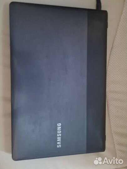 Ноутбук Samsung NP300E5A-S0ERU