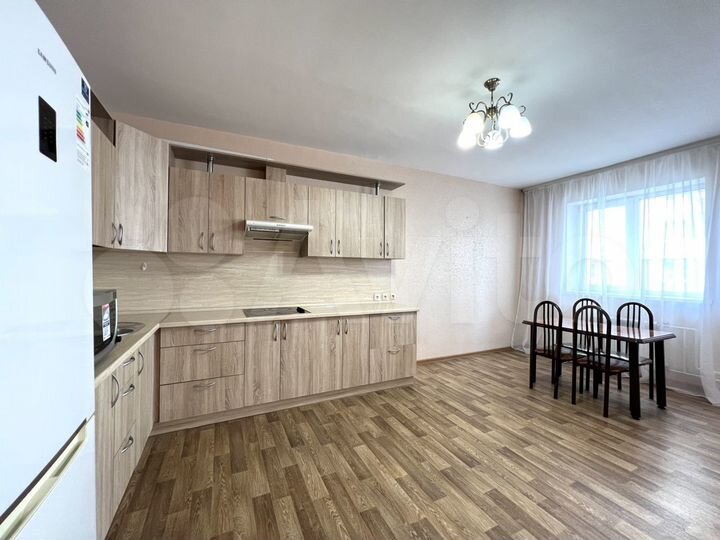 2-к. квартира, 100 м², 3/4 эт.