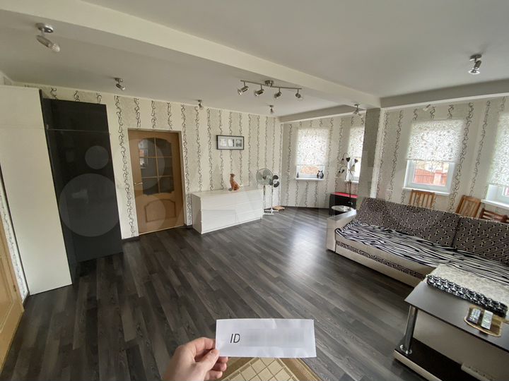 Коттедж 220 м² на участке 20 сот.