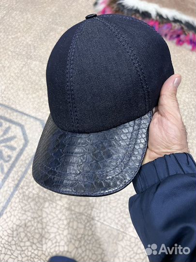 Кепка из питона