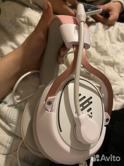 Проводные наушники