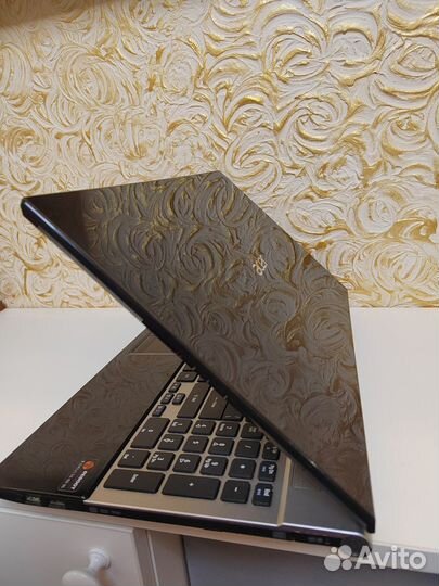 Четкий Acer i3 с Nvidia