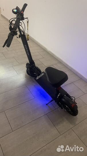 Самокат взрослый электрический