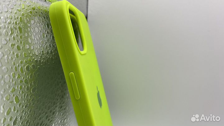 Чехол на iPhone 13 Silicon Case Juicy green