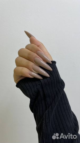 Маникюр, наращивание, укрепление и покрытие ногтей