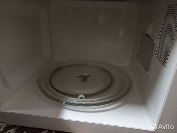 Микроволновка Scarlett на запчасти