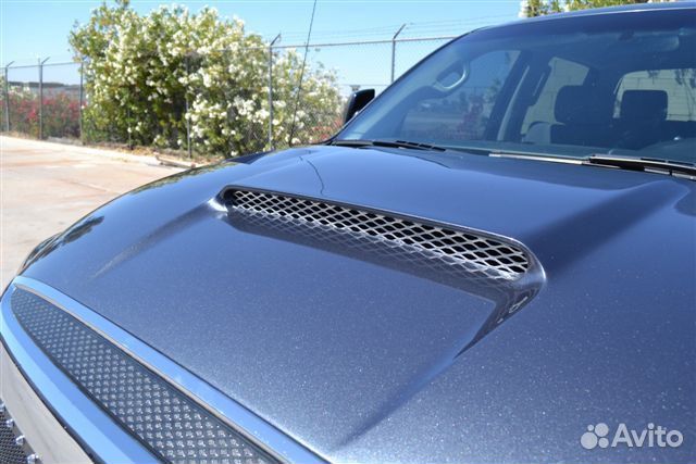 Капот на Toyota Tundra