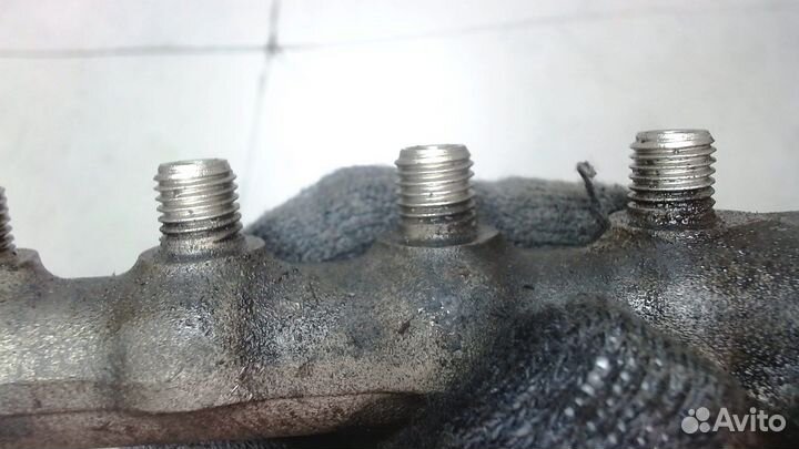 Рампа топливная Toyota Avensis 2, 2007