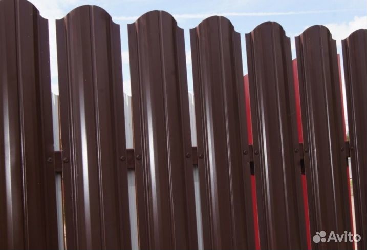 Штакетник металлический, в наличии и под заказ