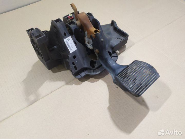 Педаль тормоза Opel Corsa D Z12XEP 2008