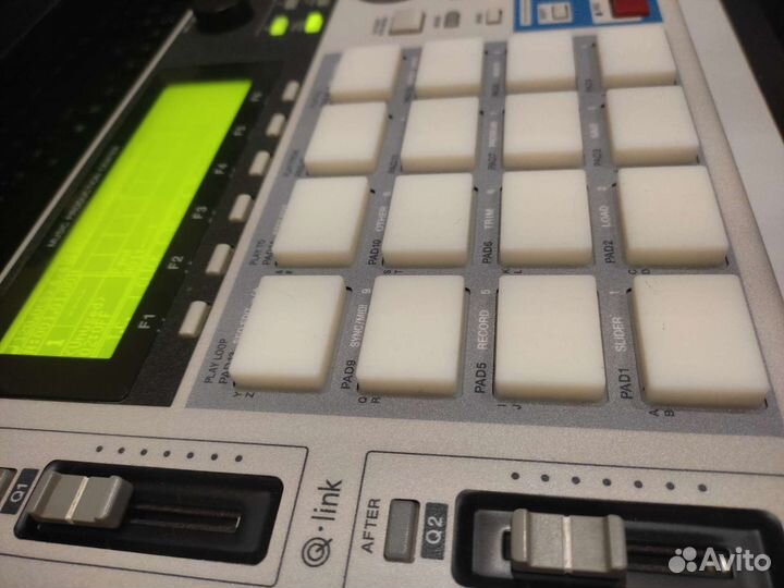 Akai MPC 1000
