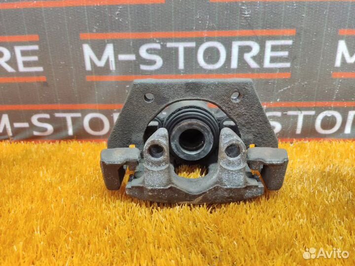 Суппорт задний правый Bmw X5 E53 M54B30 2005