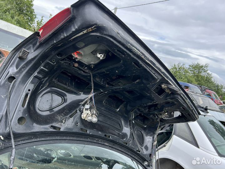Крышка багажника audi 80 в4 седан