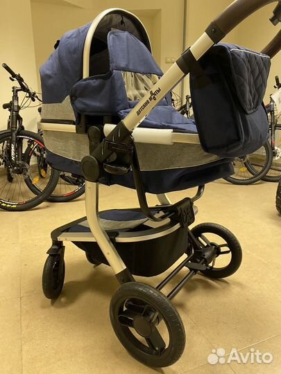 Коляска новая
