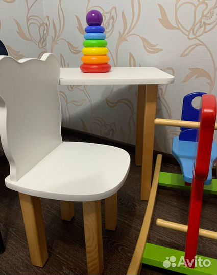 Детский стол и стул новый в коробке не собран