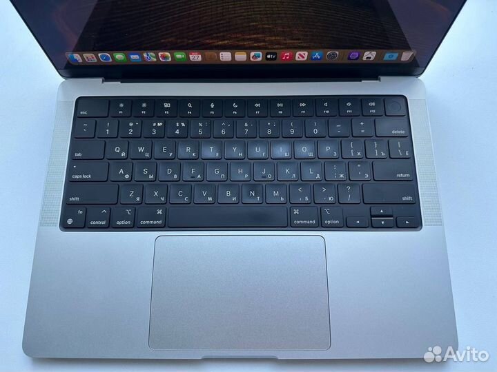 Macbook pro 14 2021