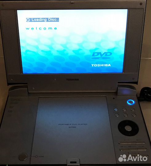 Портативный DVD-плеер Toshiba SD-P2800SR