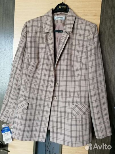 Женская одежда, брюки, пиджаки, платья, куртки