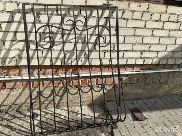 Решетки на окна кованые