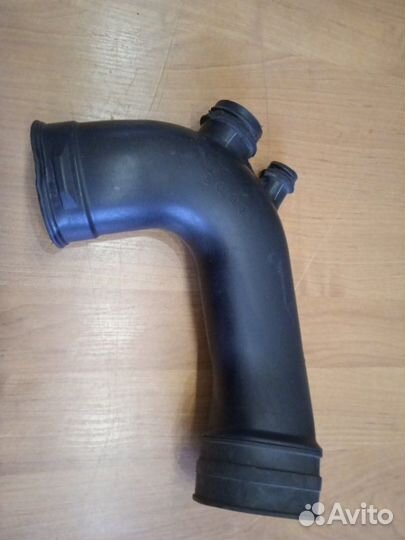 Патрубок резонатора (воздухозабоник) Honda Accord