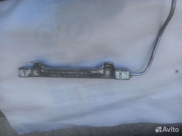 Тойота Королла Е150 топливная рампа