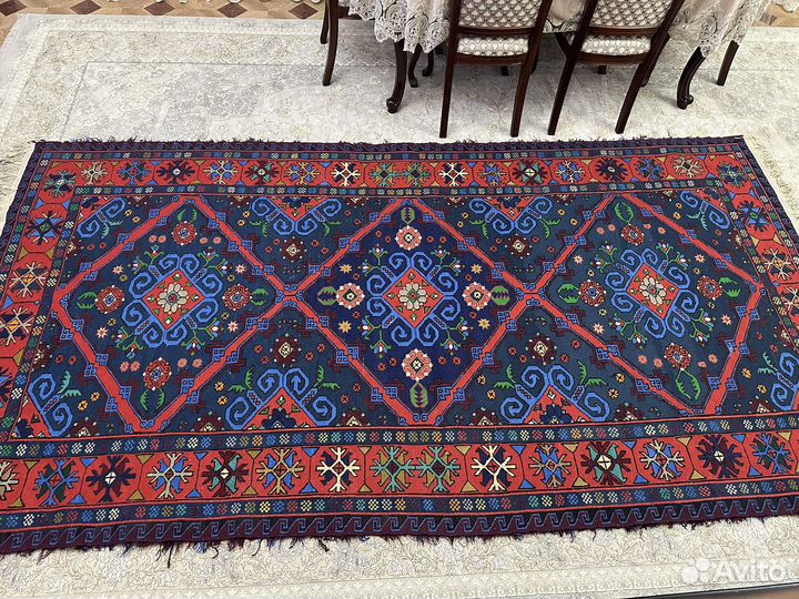 Ковер ручной работы