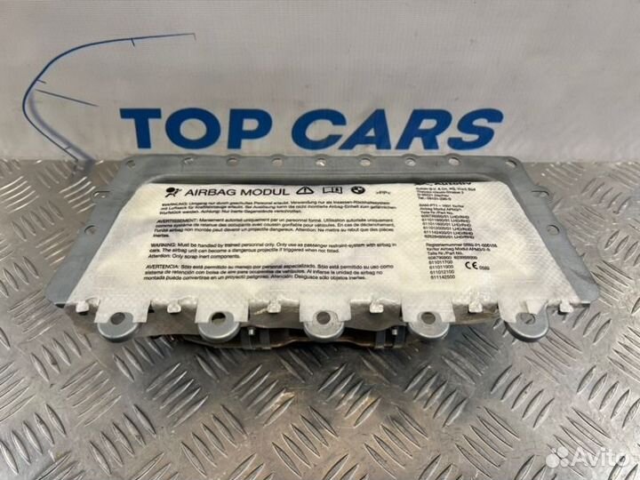 Подушка в торпедо Bmw F10