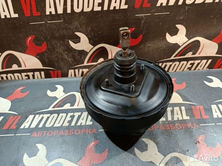 Вакуумный усилитель тормозов Mitsubishi Delica 3