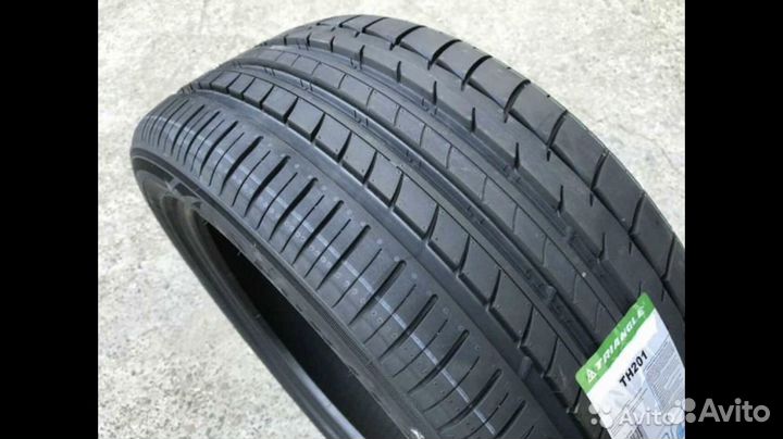 Triangle Sportex TSH11 235/45 R20 100Y
