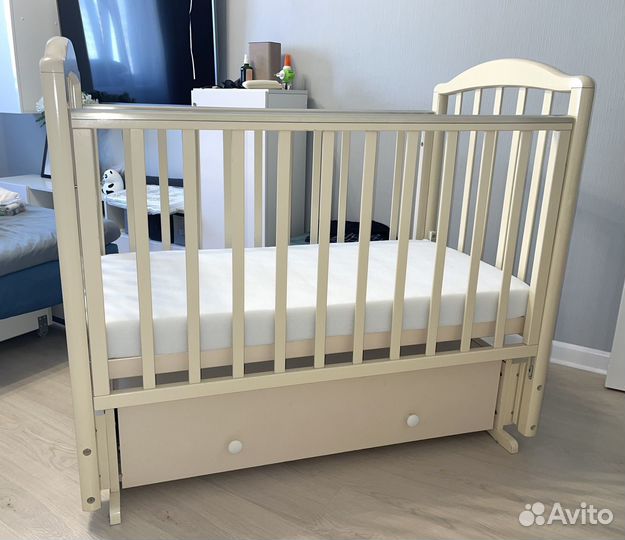 Кровать с маятником можга 